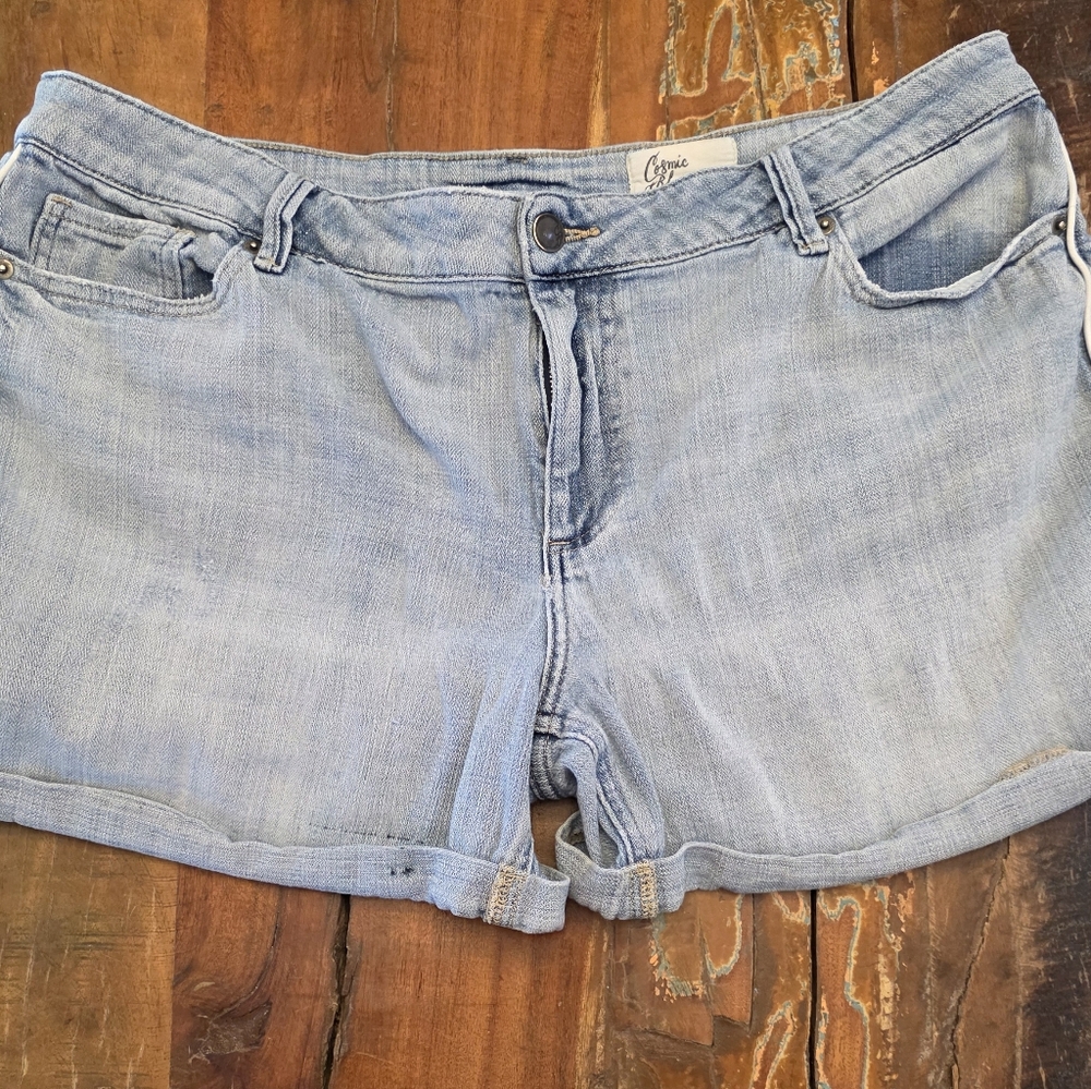 Cosmic Blue Love Light Wash Distressed Womens Shorts 16W